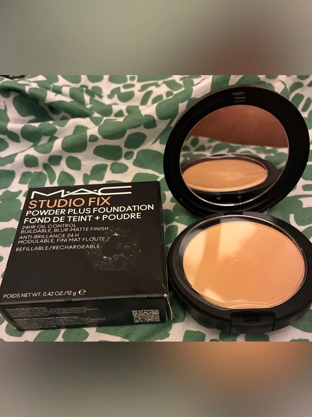 MAC Cosmetics m·a·c studio